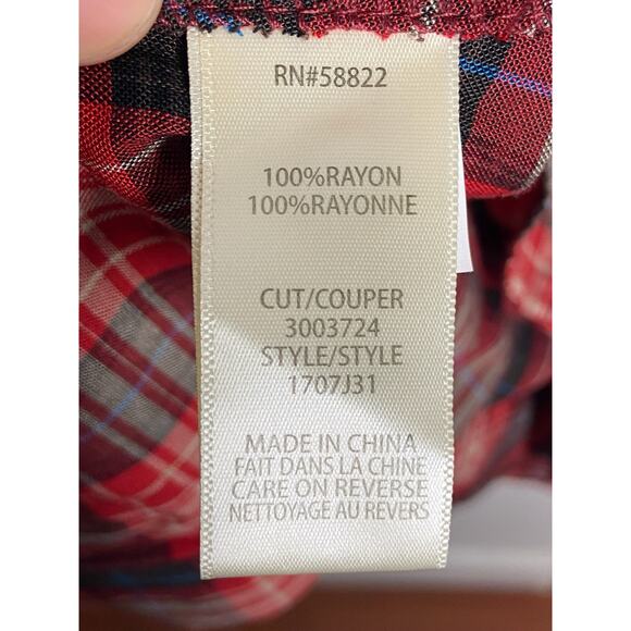 Max Studio Flannel Button Down Shirt Roll Tab Long Sleeve Plaid Red Black Size S - Picture 8 of 9